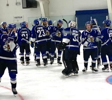 Titans dominent le Bécard, 10-2
